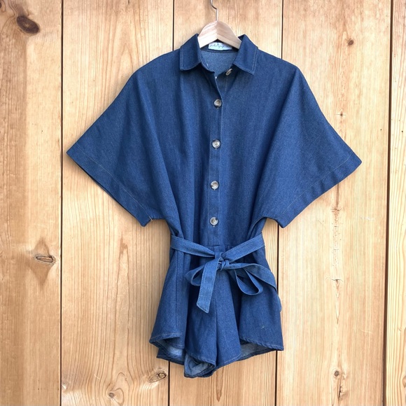 Petal + Pup Denim Button Up Short Sleeve Belted Top Sz Small - Picture 1 of 6